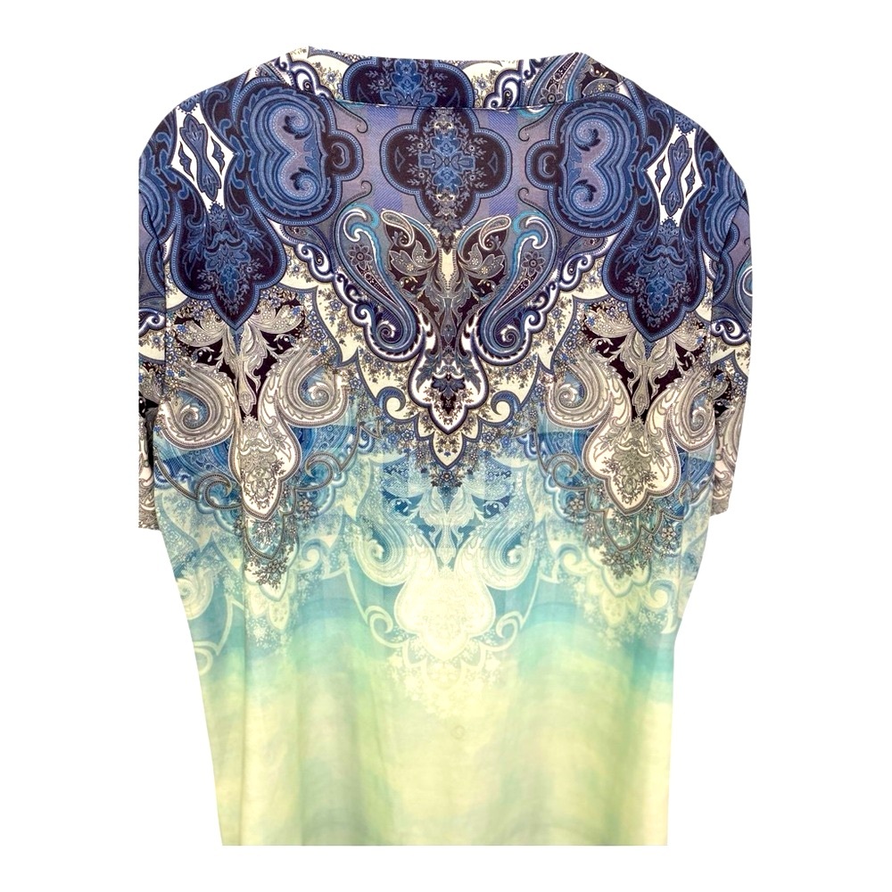 XL Shades Of Blue Paisley V-Neck Top - Picture 5 of 16